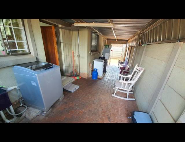 3 BEDROOM HOUSE FOR SALE IN HESTEAPARK